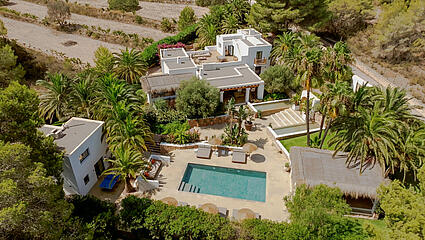 KPI1310 - Villa en venta - Villa zu verkaufen - Villa for sale - Villa te koop - www.kensington-ibiza.com - Noelle Politiek